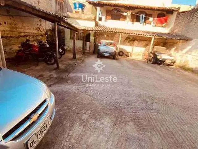 Casa 3 quartos e 2 banheiros, à venda, no bairro Santa Cruz em Belo Horizonte