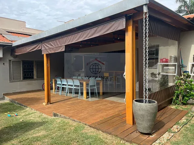Casa com 400m² 3 quartos e 3 banheiros, à venda, no bairro Jardim Caviúna em Rolândia