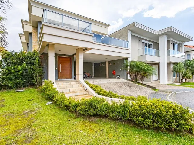 Casa com 430m² 4 quartos e 4 banheiros, à venda, no bairro São Braz em Curitiba