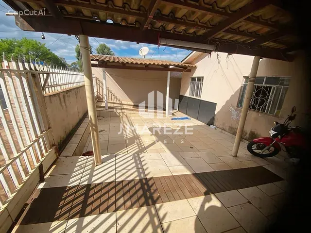 Casa 3 quartos e 2 banheiros, à venda, no bairro Núcleo Habitacional Michel Soni em Apucarana