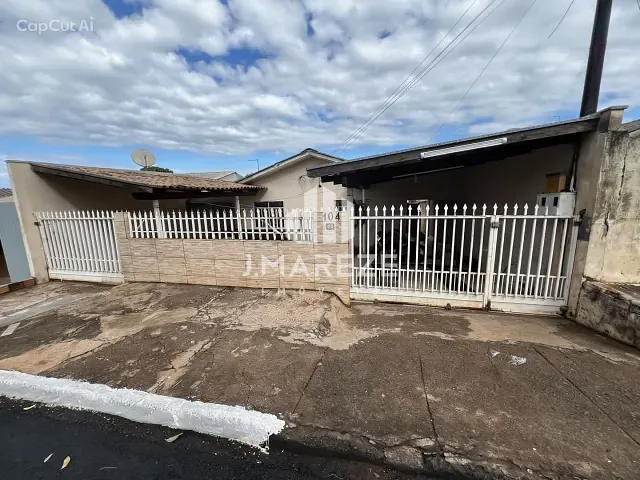 Casa 3 quartos e 2 banheiros, à venda, no bairro Núcleo Habitacional Michel Soni em Apucarana