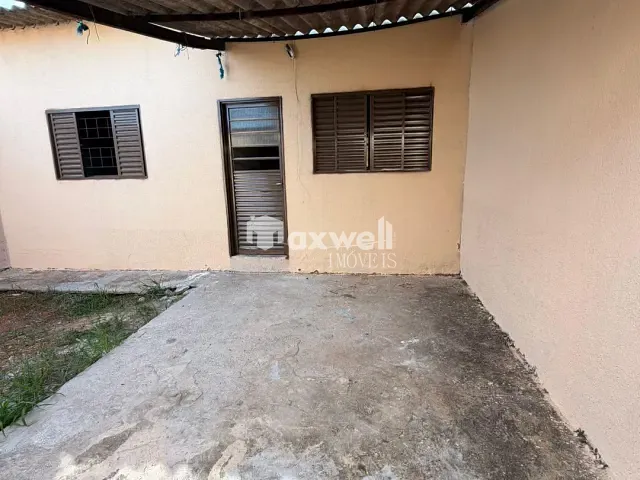 Casa 2 quartos e 1 banheiro, para alugar, no bairro Jardim Ipiranga em Aparecida de Goiânia