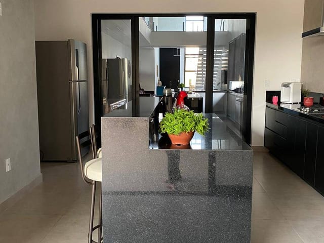 Casa com 408m² 5 quartos e 4 banheiros, para alugar, no bairro Condomínio Dharma Ville em Lavras