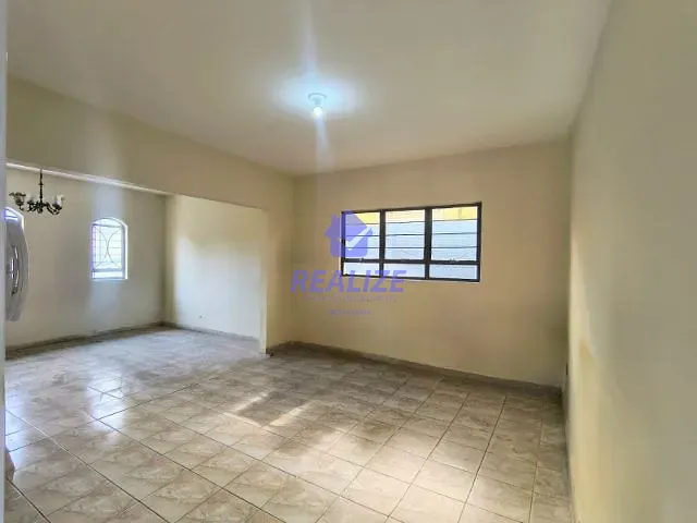 Casa com 396m² 4 quartos e 3 banheiros, à venda, no bairro Vila dos Lavradores em Botucatu