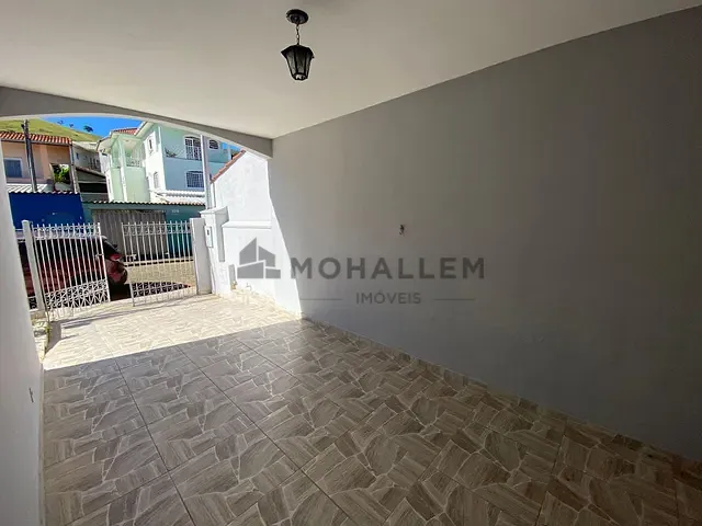 Casa com 300m² 3 quartos e 3 banheiros, à venda, no bairro São Vicente em Itajubá