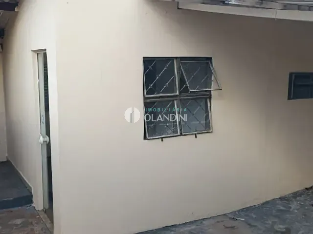 Casa com 200m² 3 quartos e 1 banheiro, para alugar, no bairro Parque das Paineiras em Artur Nogueira