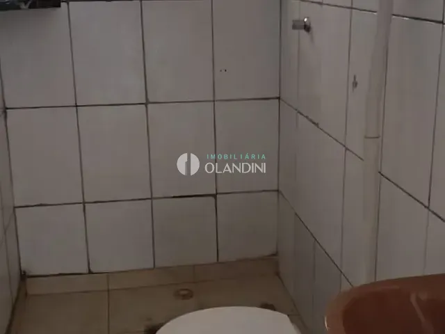 Casa com 200m² 3 quartos e 1 banheiro, para alugar, no bairro Parque das Paineiras em Artur Nogueira