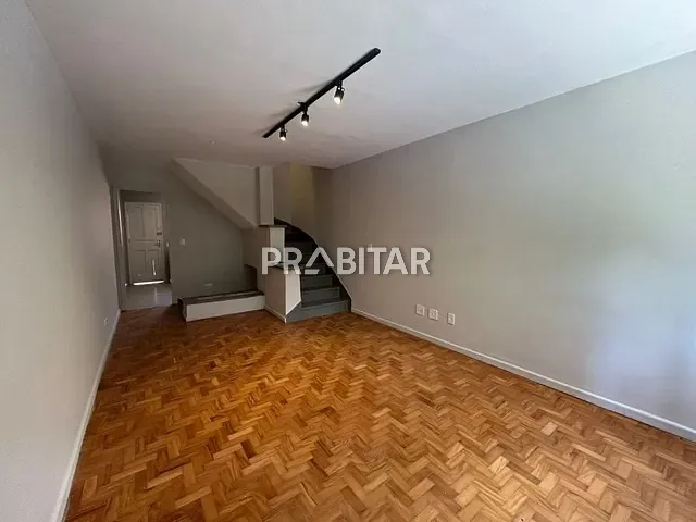 Casa com 120m² 3 quartos e 1 banheiro, à venda, no bairro Pinheiros em São Paulo
