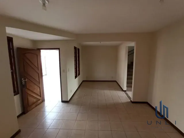 Casa 4 quartos e 2 banheiros, à venda, no bairro Jardim Belvedere em Volta Redonda