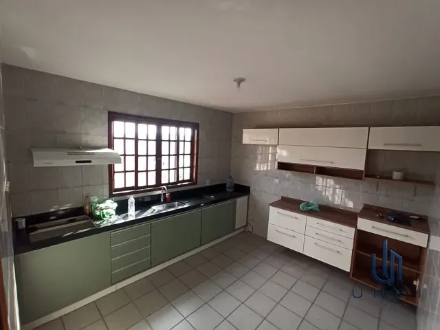 Casa 4 quartos e 2 banheiros, à venda, no bairro Jardim Belvedere em Volta Redonda