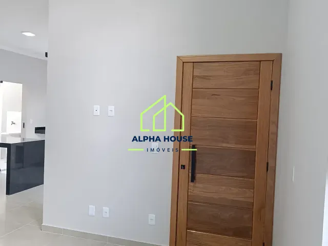 Casa 3 quartos e 2 banheiros, à venda, no bairro Santa Clara em Pindamonhangaba
