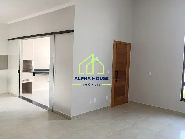 Casa 3 quartos e 2 banheiros, à venda, no bairro Santa Clara em Pindamonhangaba