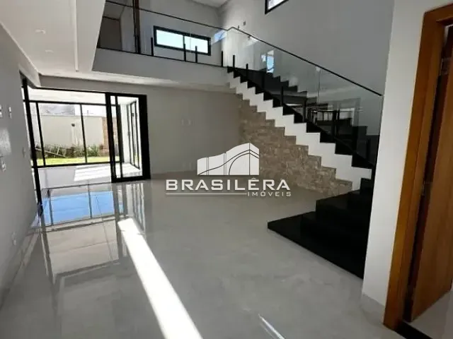 Casa com 313m² 4 quartos e 4 banheiros, à venda, no bairro Jardins Porto em Senador Canedo