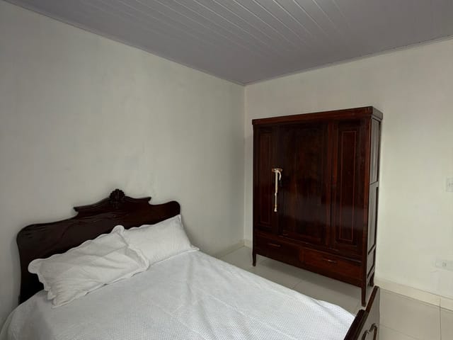 Casa 2 quartos e 1 banheiro, para alugar, no bairro Parque Nova Carioba em Americana