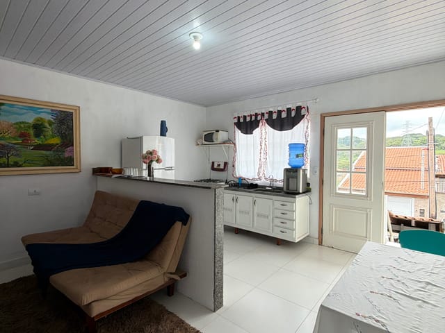 Casa 2 quartos e 1 banheiro, para alugar, no bairro Parque Nova Carioba em Americana