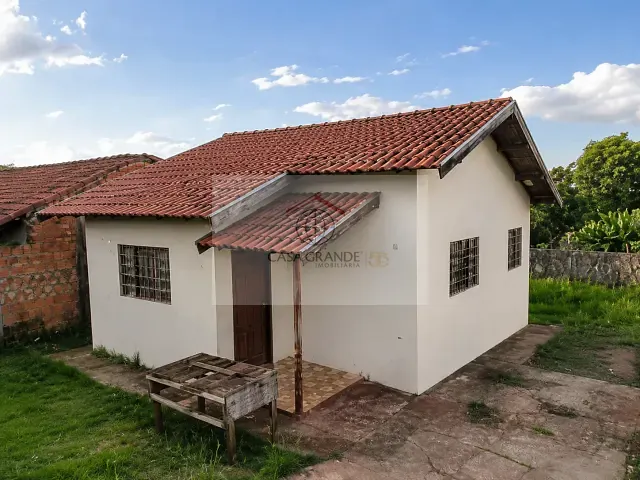 Casa com 282m² 3 quartos e 1 banheiro, à venda, no bairro Jardim do Lago em Rolândia