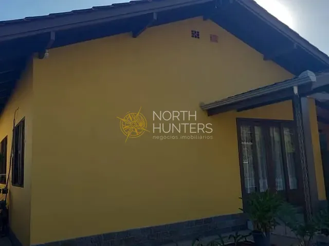 Casa com 338m² 4 quartos e 3 banheiros, à venda, no bairro Vila Nova em Joinville