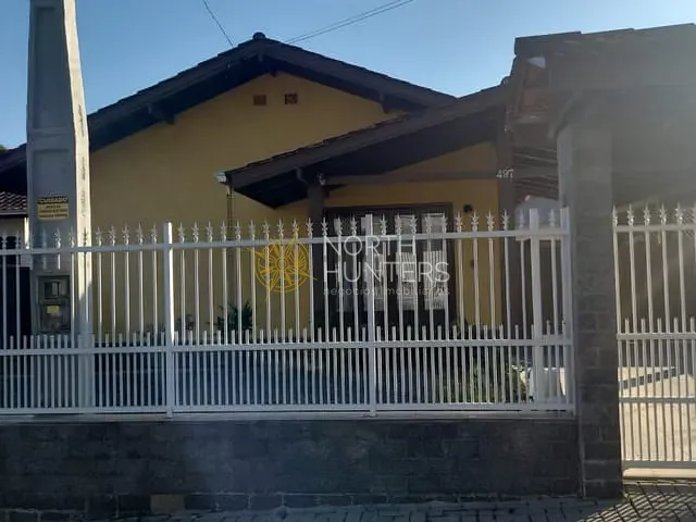 Casa com 338m² 4 quartos e 3 banheiros, à venda, no bairro Vila Nova em Joinville