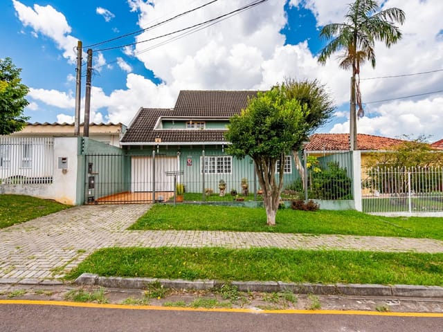 Casa com 264m² 3 quartos e 4 banheiros, à venda, no bairro Portão em Curitiba