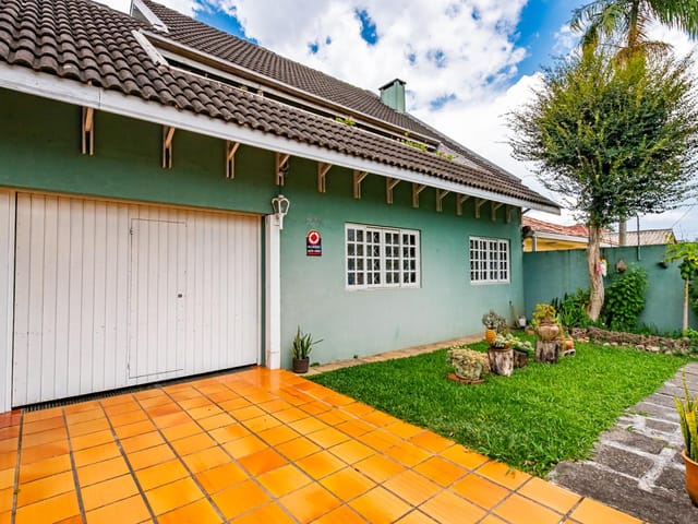 Casa com 264m² 3 quartos e 4 banheiros, à venda, no bairro Portão em Curitiba