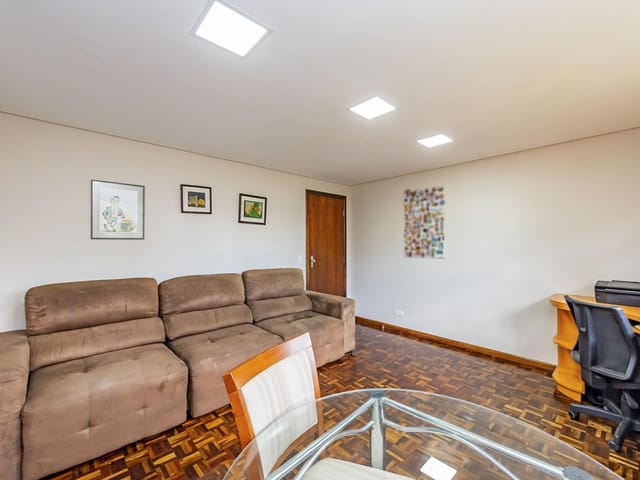 Casa com 264m² 3 quartos e 4 banheiros, à venda, no bairro Portão em Curitiba