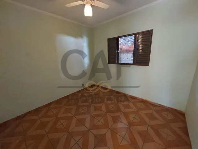 Casa com 250m² 3 quartos e 2 banheiros, à venda, no bairro Jardim das Tulipas em Holambra