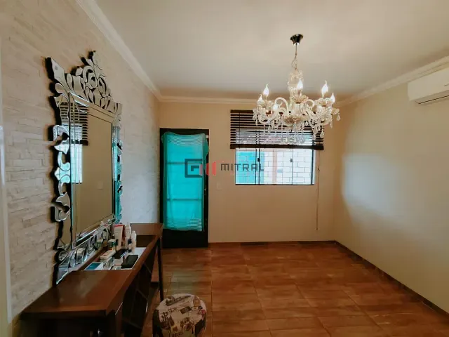 Casa 3 quartos e 2 banheiros, à venda, no bairro Califórnia em Londrina