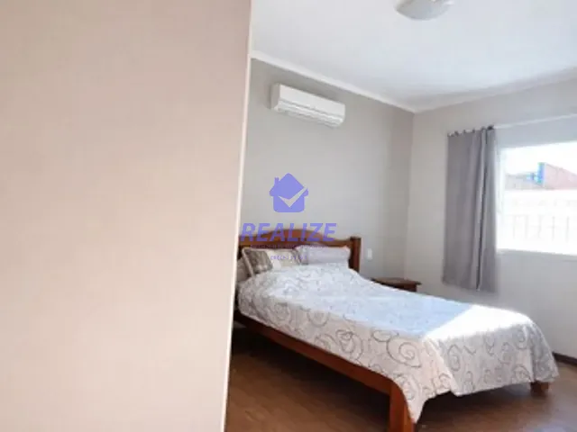Casa com 360m² 3 quartos e 3 banheiros, à venda, no bairro Altos do Paraíso em Botucatu