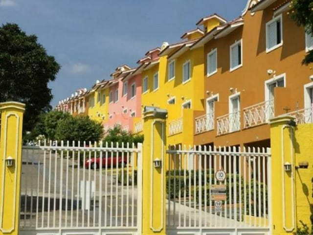 Casa à venda, no bairro Vila Carrão em São Paulo