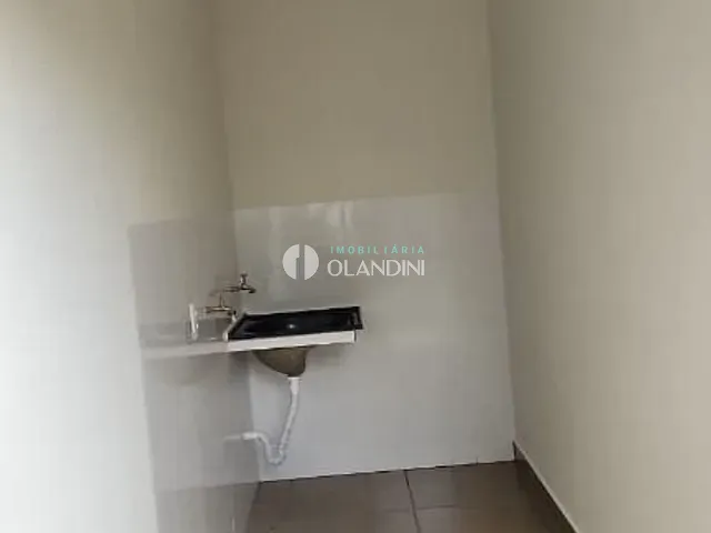 Casa com 250m² 2 quartos e 1 banheiro, à venda, no bairro Santa Rita de Cássia em Artur Nogueira