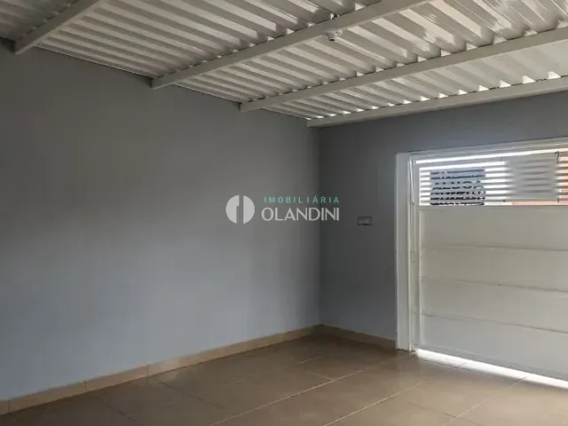 Casa com 250m² 2 quartos e 1 banheiro, à venda, no bairro Santa Rita de Cássia em Artur Nogueira
