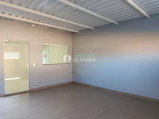Casa com 250m² 2 quartos e 1 banheiro, para alugar, no bairro Santa Rita de Cássia em Artur Nogueira
