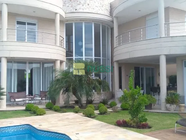 Casa com 700m² 4 quartos e 6 banheiros, à venda ou para alugar, no bairro Urbanova em São José dos Campos