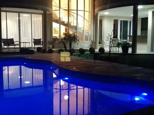 Casa com 700m² 4 quartos e 6 banheiros, à venda ou para alugar, no bairro Urbanova em São José dos Campos