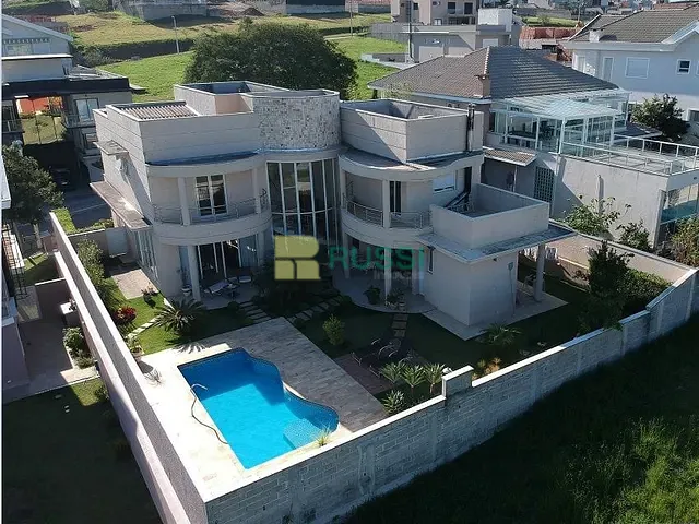 Casa com 700m² 4 quartos e 6 banheiros, à venda ou para alugar, no bairro Urbanova em São José dos Campos