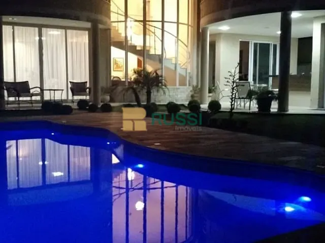 Casa com 700m² 4 quartos e 6 banheiros, à venda ou para alugar, no bairro Urbanova em São José dos Campos