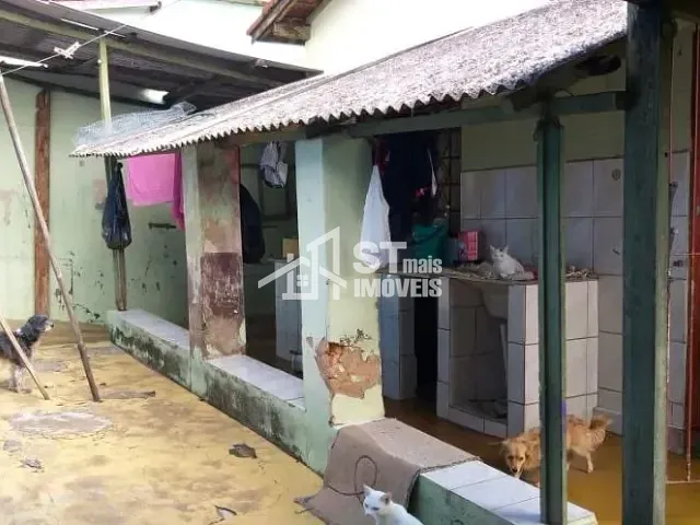 Casa com 200m² 2 quartos e 1 banheiro, à venda, no bairro Vila Leandro Previato em Andradas