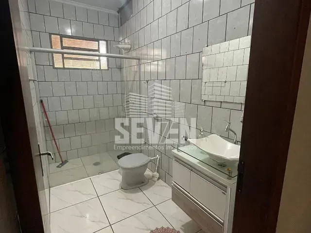 Casa com 432m² 3 quartos e 2 banheiros, à venda, no bairro Parque Santa Edwiges em Bauru