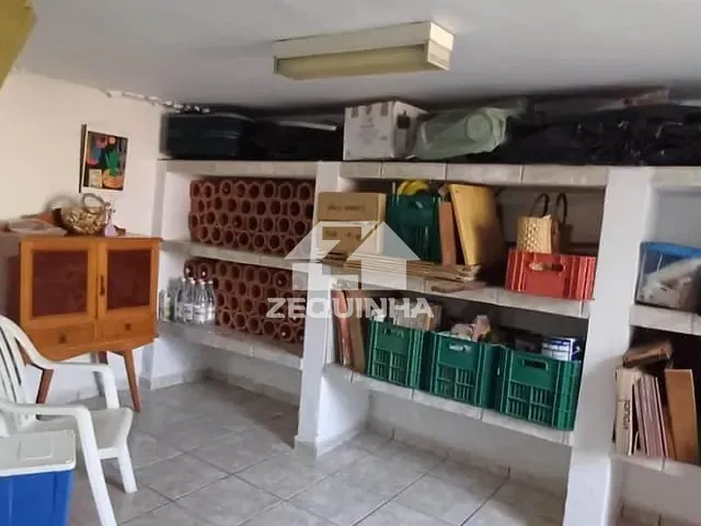 Casa com 250m² 3 quartos e 2 banheiros, à venda, no bairro Vila Campesina em Osasco