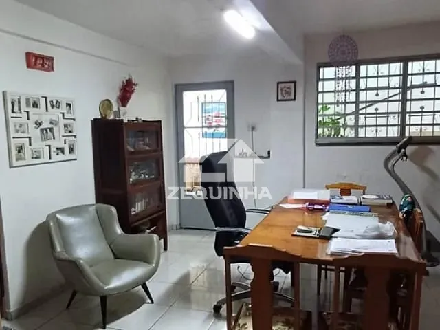 Casa com 250m² 3 quartos e 2 banheiros, à venda, no bairro Vila Campesina em Osasco