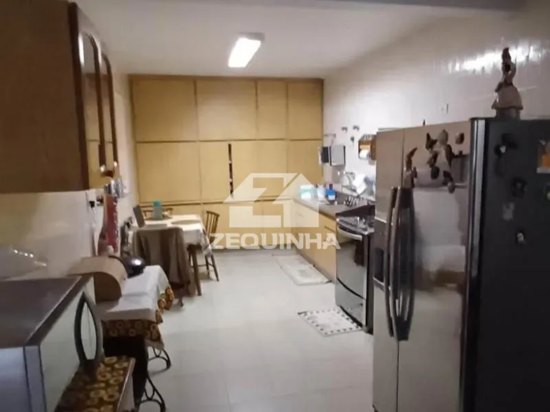 Casa, 3 quartos, 330 m² - Foto 9