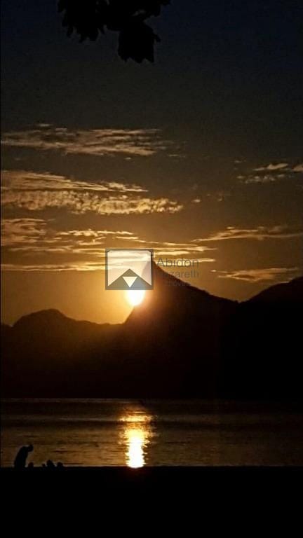 Casa, 4 quartos, 270 m² - Foto 18