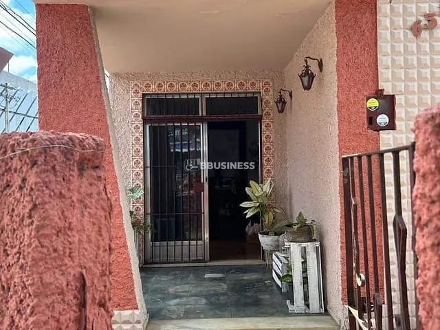 Casa com 204m² 2 quartos e 2 banheiros, à venda, no bairro Parque Turf Club em Campos dos Goytacazes