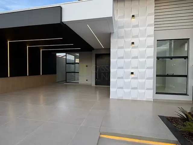 Casa com 275m² 3 quartos e 2 banheiros, à venda, no bairro Residencial Interlagos em Apucarana