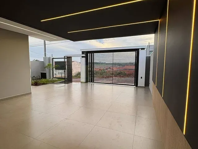 Casa com 275m² 3 quartos e 2 banheiros, à venda, no bairro Residencial Interlagos em Apucarana