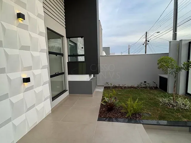 Casa com 275m² 3 quartos e 2 banheiros, à venda, no bairro Residencial Interlagos em Apucarana