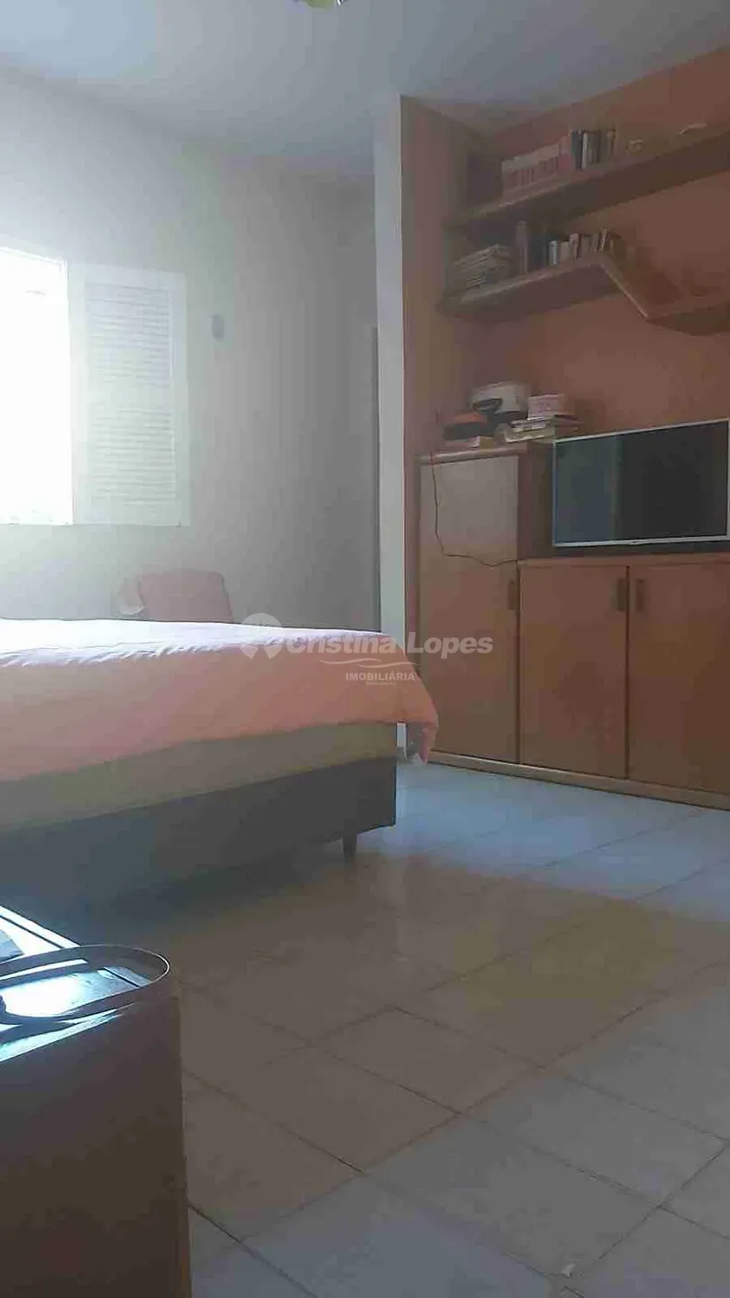 Casa, 3 quartos, 238 m² - Foto 3