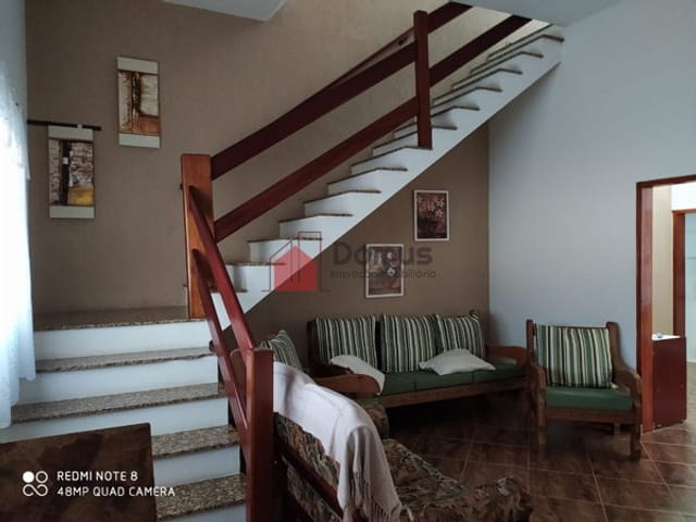 Casa com 300m², à venda, no bairro Alto do Tabaú em Pindamonhangaba