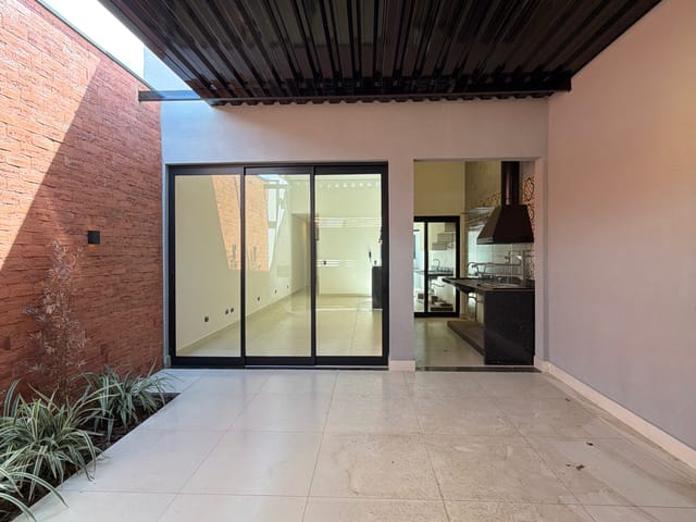 Casa 2 quartos e 1 banheiro, à venda, no bairro Jardim Conceição em Santa Bárbara D'Oeste