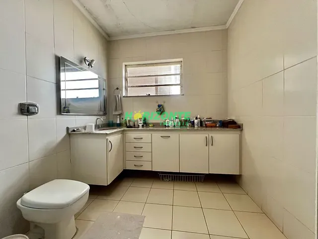 Casa com 900m² 5 quartos e 5 banheiros, à venda, no bairro Jardim Esplanada em São José dos Campos